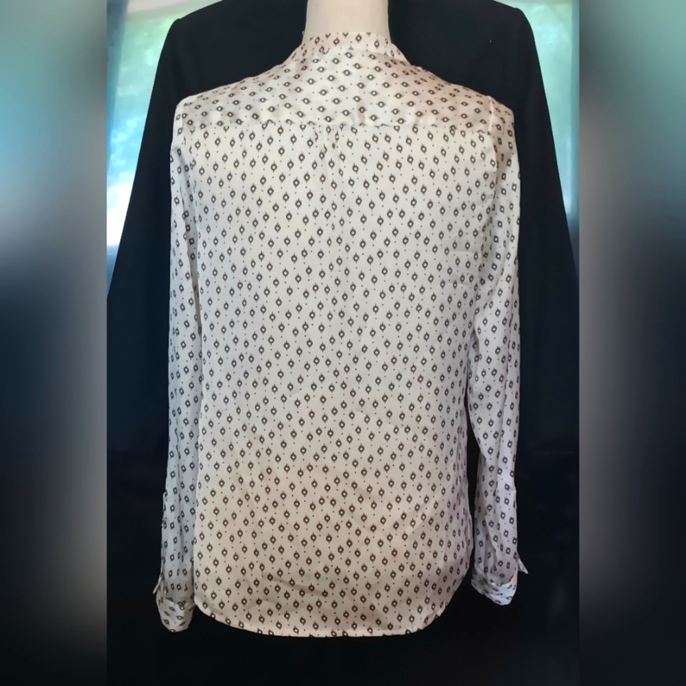 Patterned Ivory Blouse - Picture 2 of 6